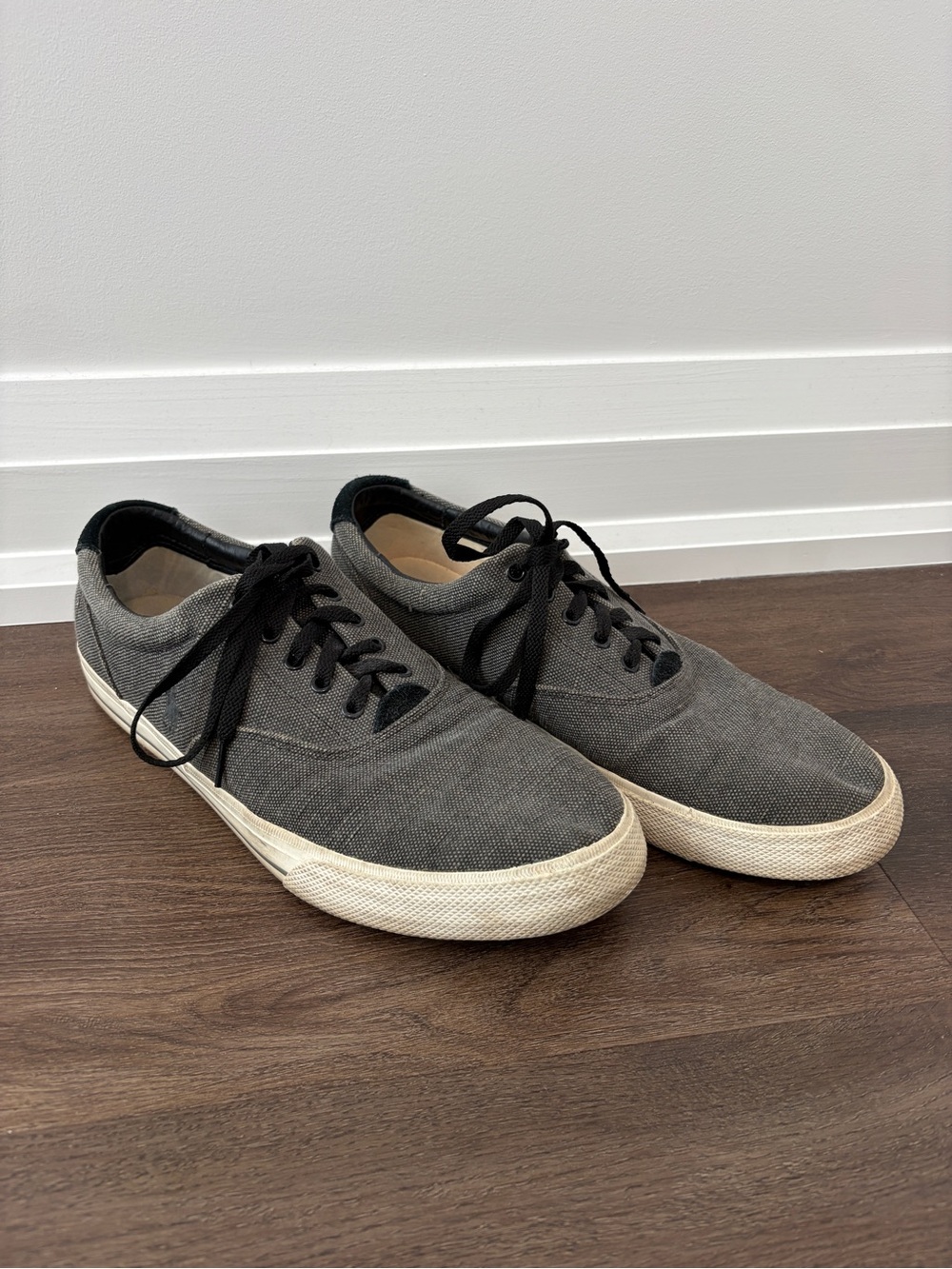 Men’s POLO Vito Gray Canvas Low-Top Sneakers with Black Laces - Size 15D